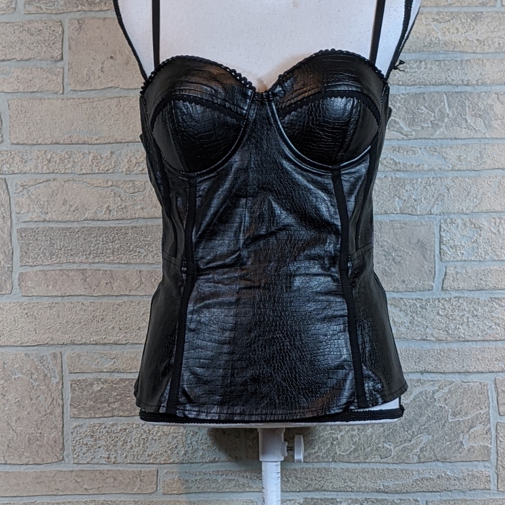 CHARLOTTE RUSSE Moc Croc Bustier Black